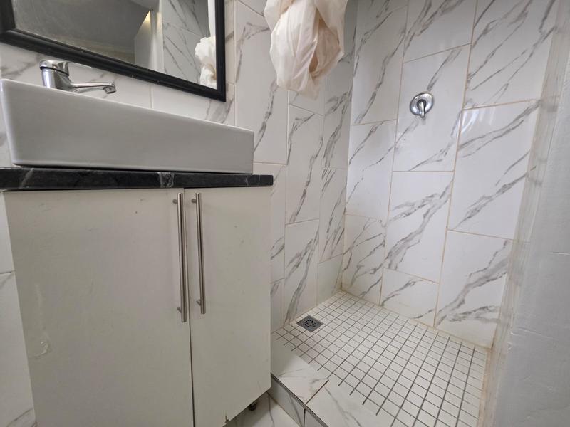 To Let 2 Bedroom Property for Rent in Blomtuin Western Cape